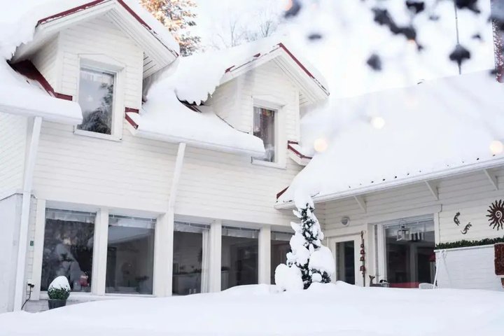 Moonlight House Large Holiday Villa with Sauna & Free Parking