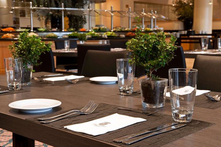 Dining 43 of 61