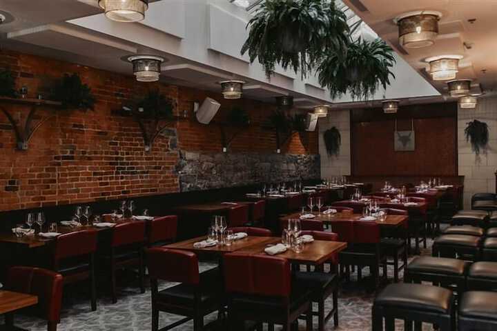 Dining 81 of 131