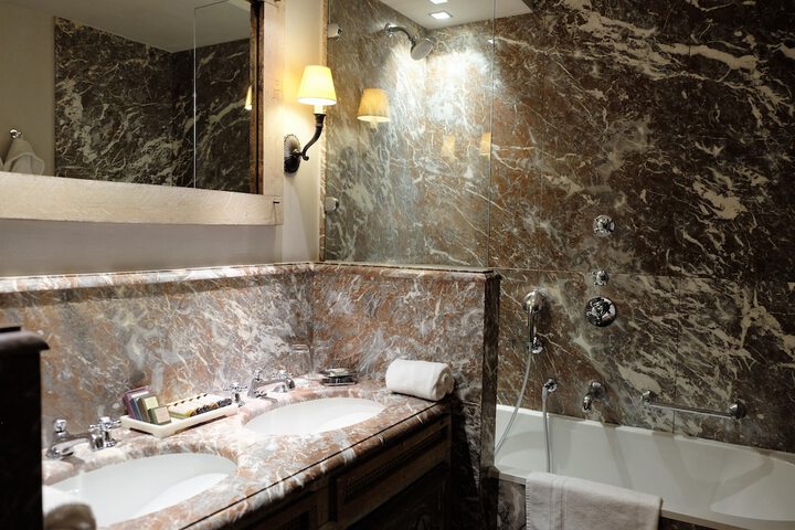 Clean Restrooms