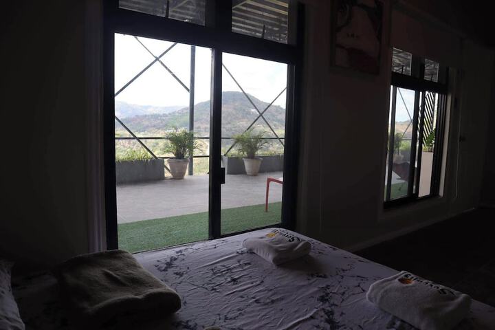 Room 29 of 104
