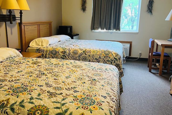 Room 12 of 33