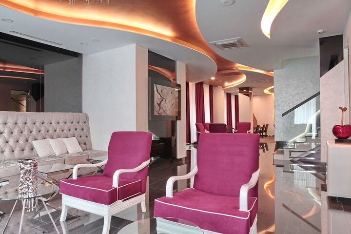 Hotel Lobby