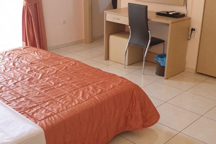Room 26 of 64