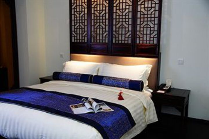 Room 14 of 35