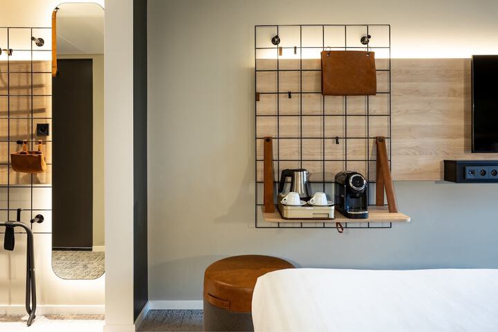 Room 26 of 69