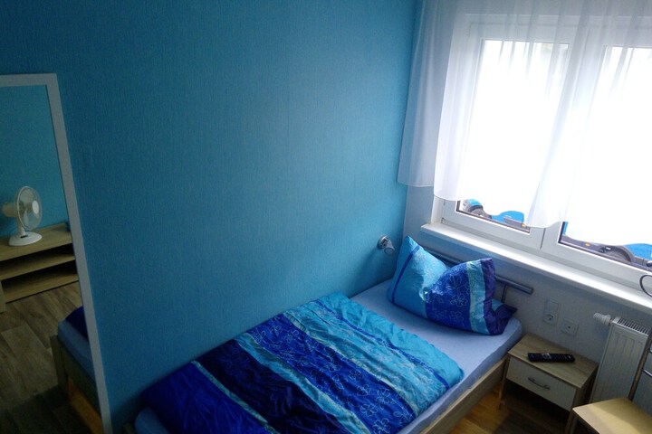 Room 18 of 60