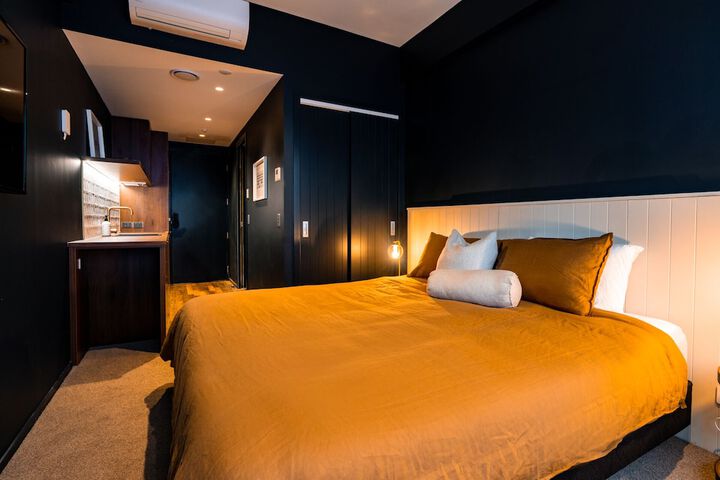 Room 10 of 63
