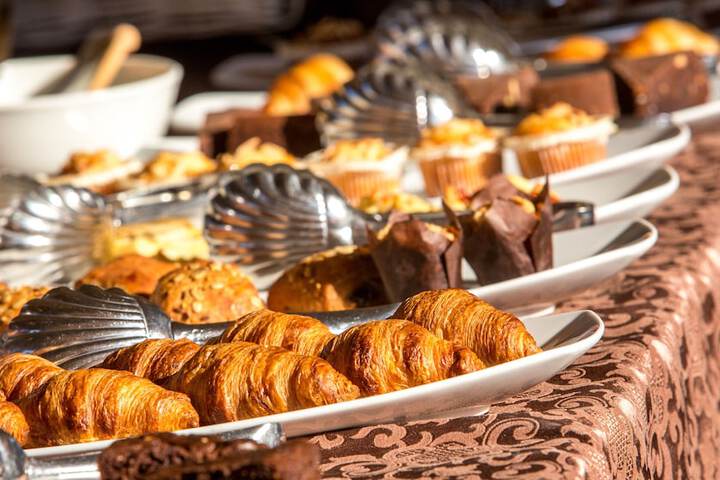 Breakfast/Coffee Service 101 of 136