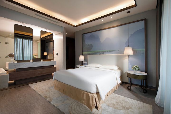 Room 21 of 80