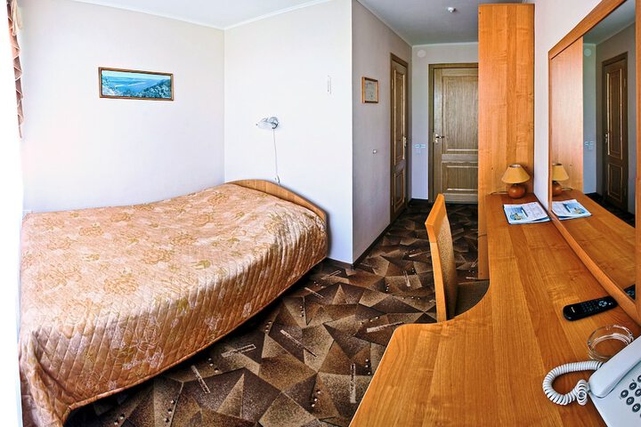 Room 3 of 55