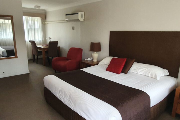 Room 11 of 62