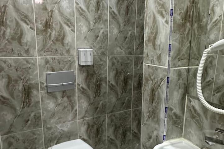 Room 16 of 27
