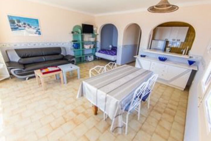 Room 5 of 27