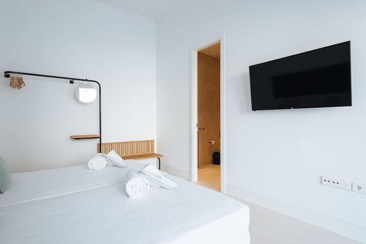 Room 63 of 317