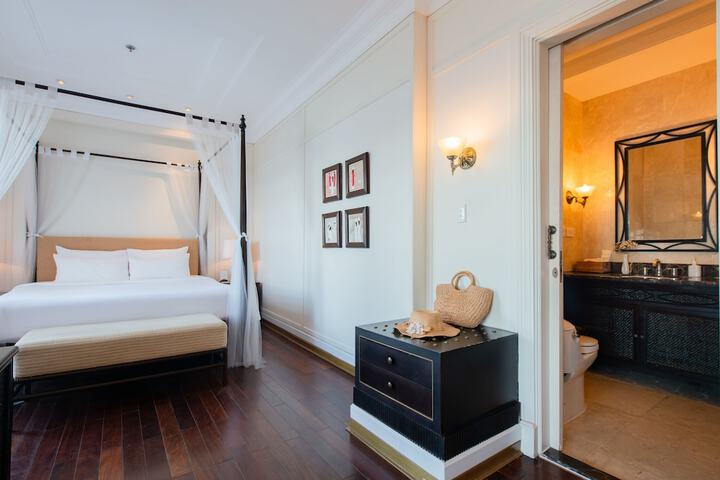 Room 20 of 97
