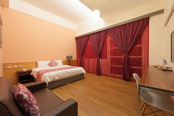 Room 5 of 29