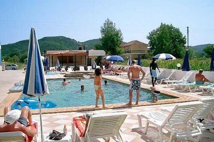 Hotel Pool