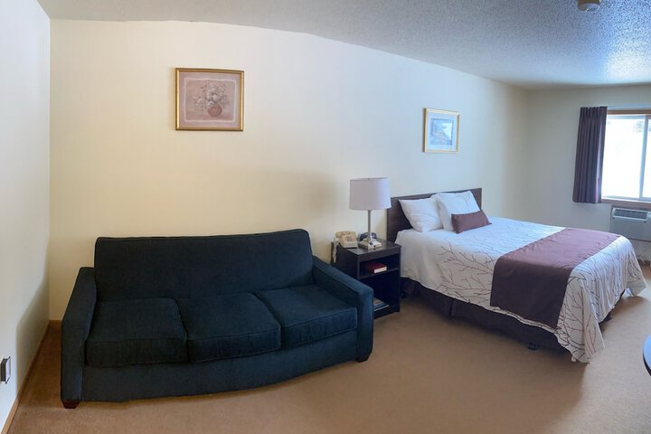 Room 5 of 23