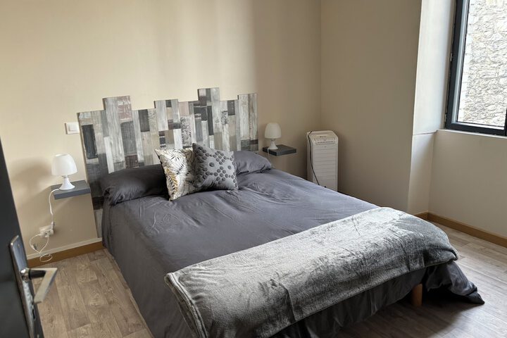 Room 19 of 38