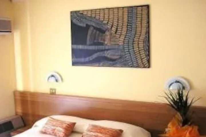 Room 19 of 53