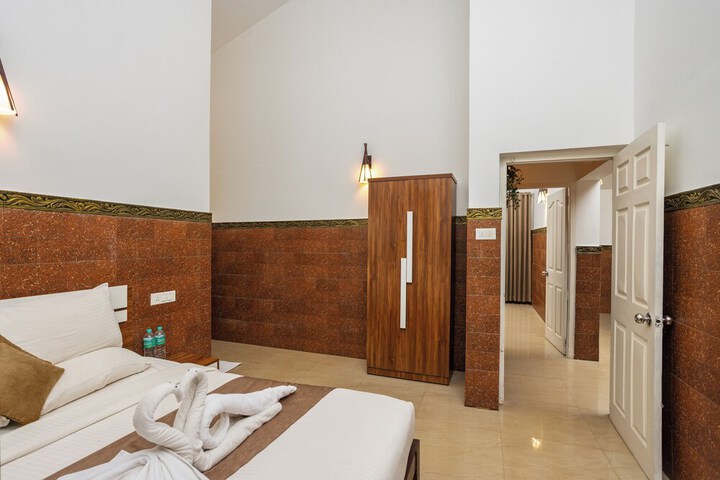 Room 15 of 55
