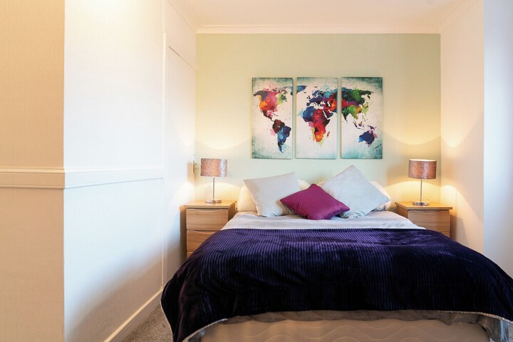 Room 5 of 15