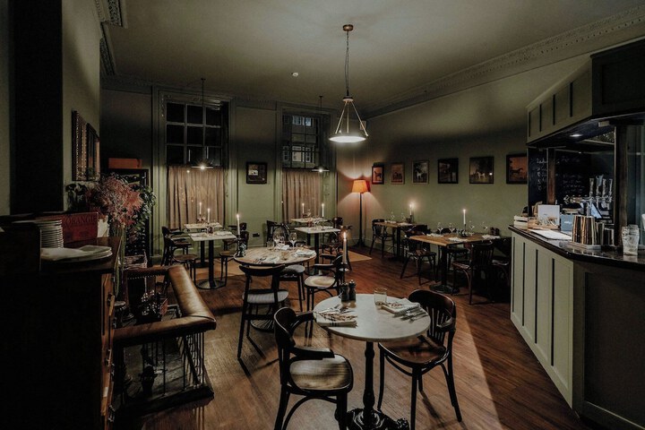 Dining 48 of 57