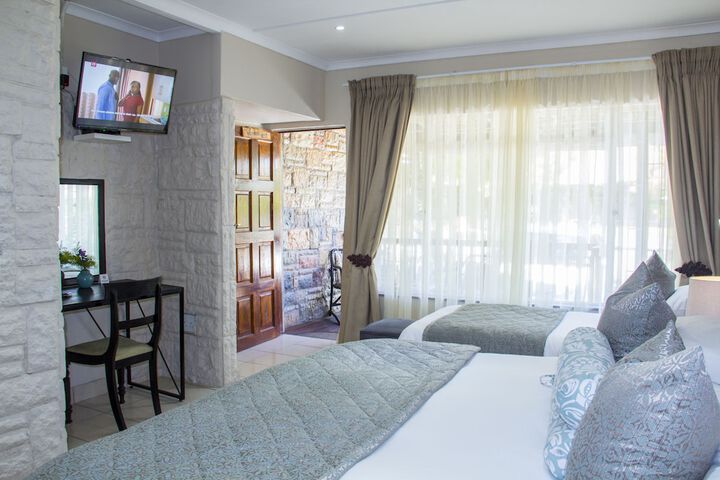 Room 4 of 62