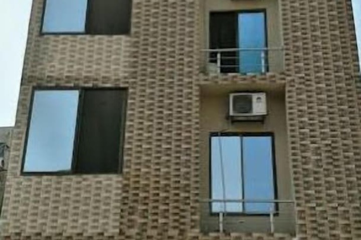 Hotel 8 of 9