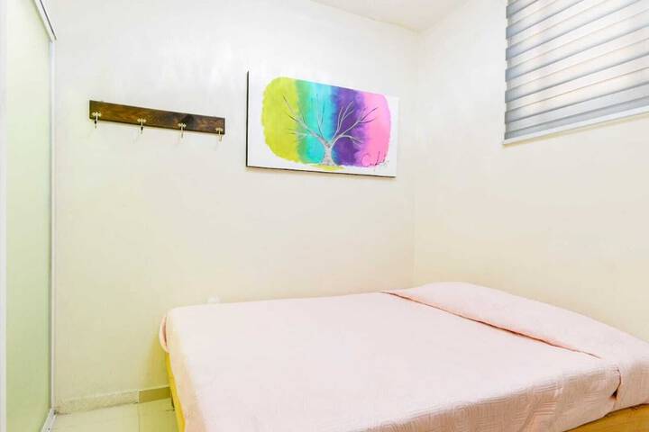 Room 4 of 36