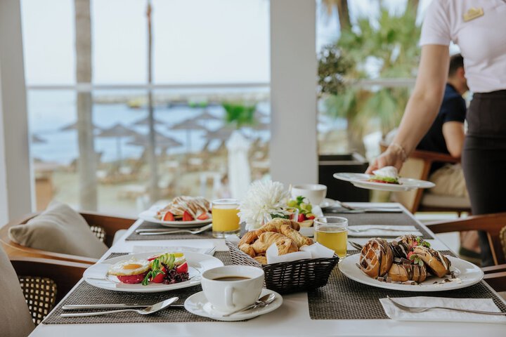 Breakfast/Coffee Service 49 of 59