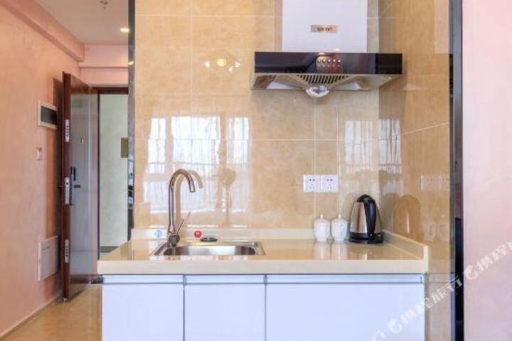 Yicheng Holiday Hotel (Haikou Wanda Plaza)