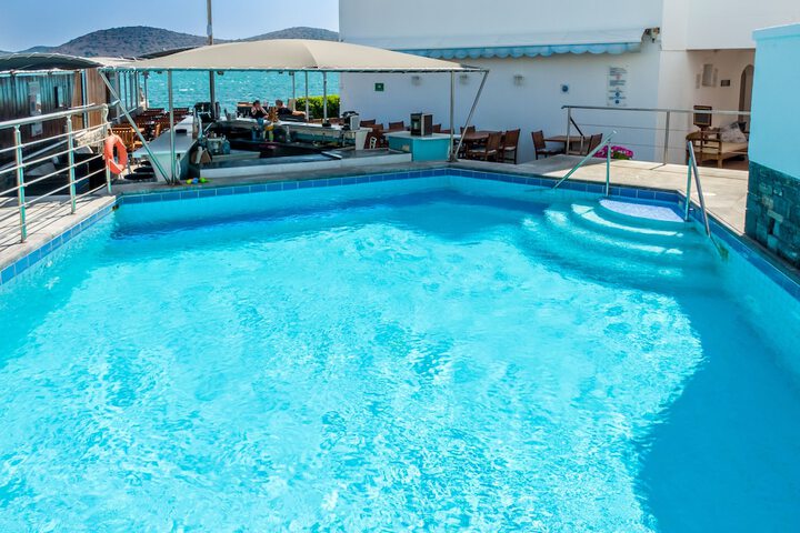 Pool 32 of 63