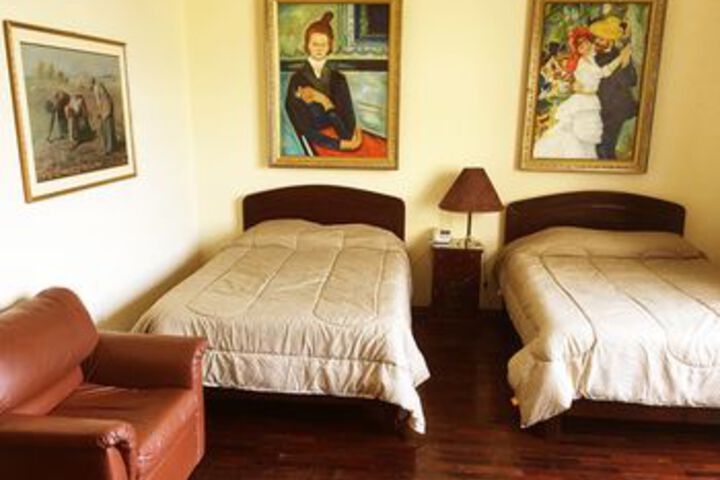Room 14 of 32