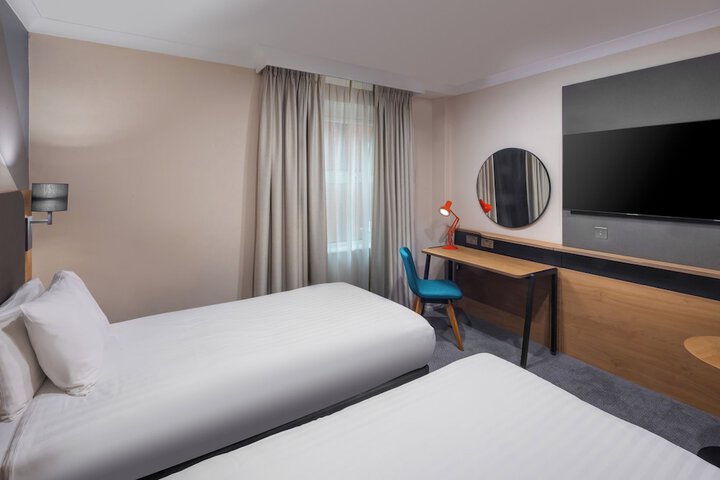 Room 20 of 87