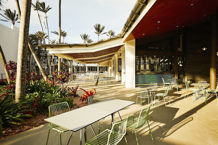 Hotel Exterior 82 of 99