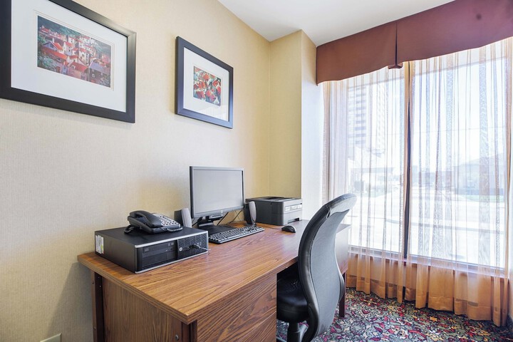 Business Center 35 of 35