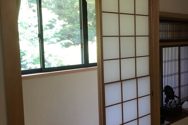 Room 4 of 66
