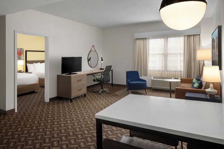 Room 22 of 48
