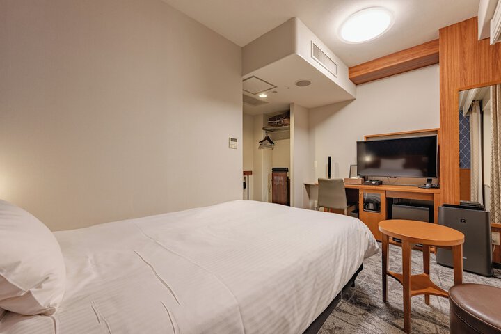 Room 17 of 56