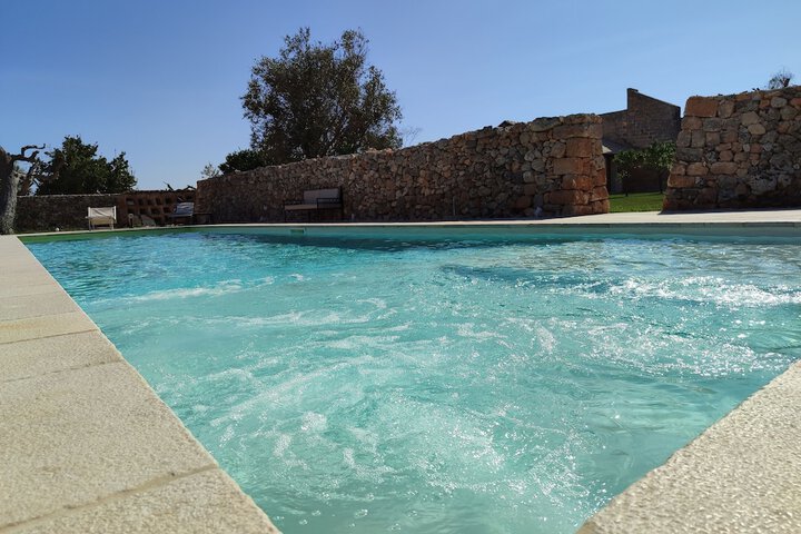 Pool 24 of 42