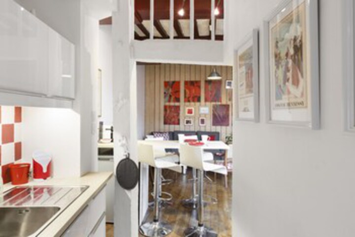 Room 8 of 15