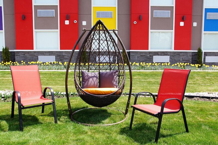 Hotel Exterior 42 of 51