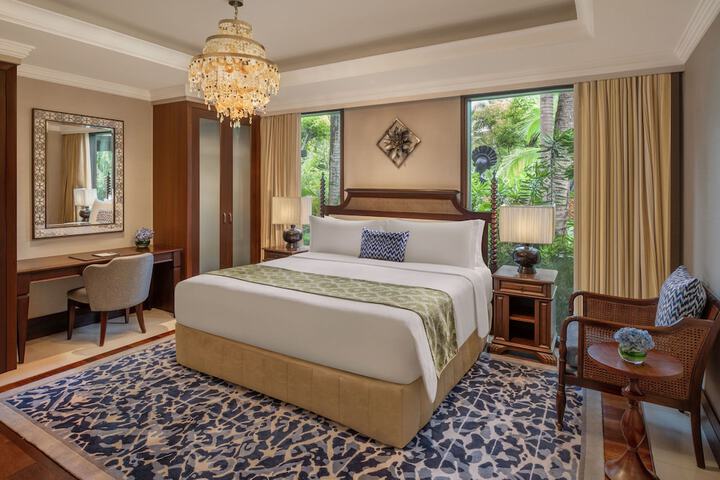 Room 27 of 151