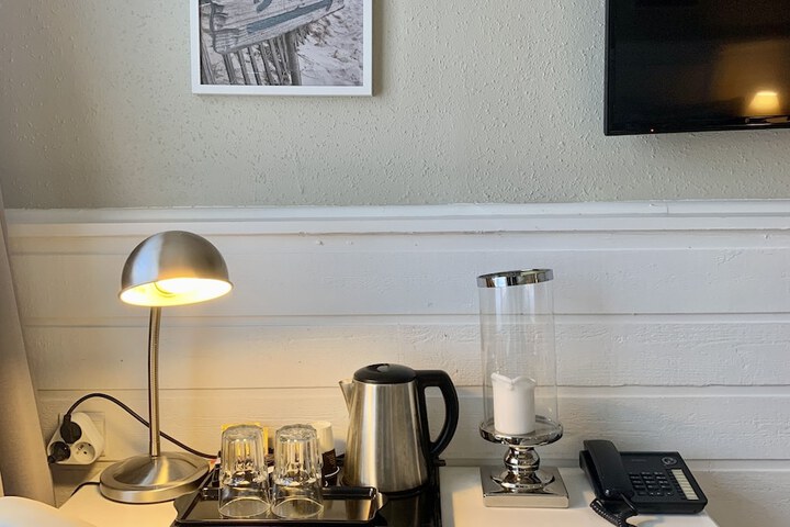 Room 32 of 57