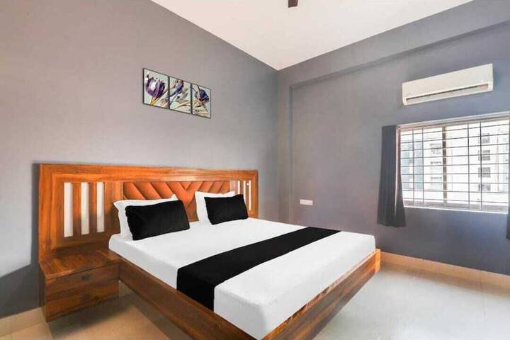 Room 9 of 19