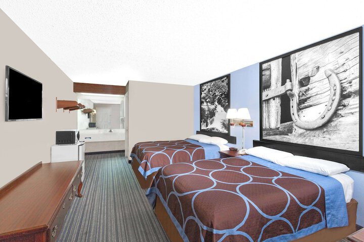 2 Double Beds (5 of 5)