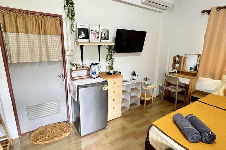 Room 21 of 100