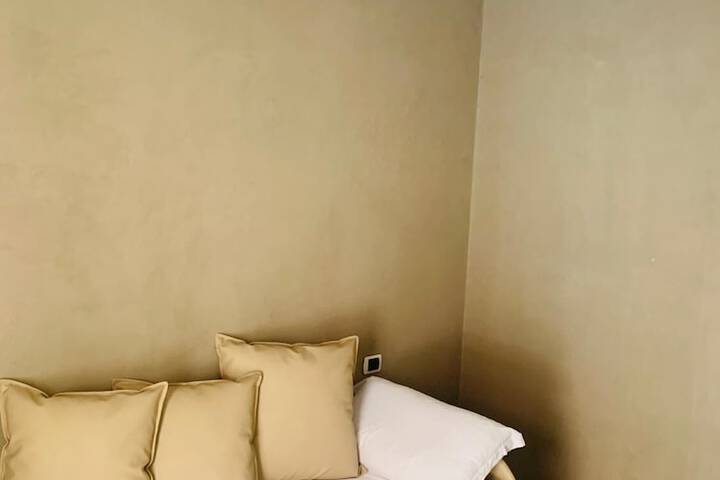 Room 13 of 92